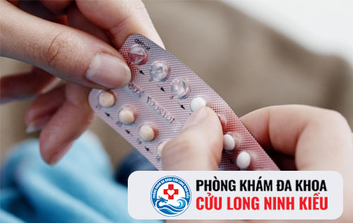 Uống thuốc tránh thai vẫn có thai, có nên giữ không?