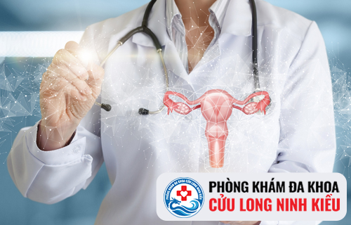 Hết kinh lại ra máu có sao không?